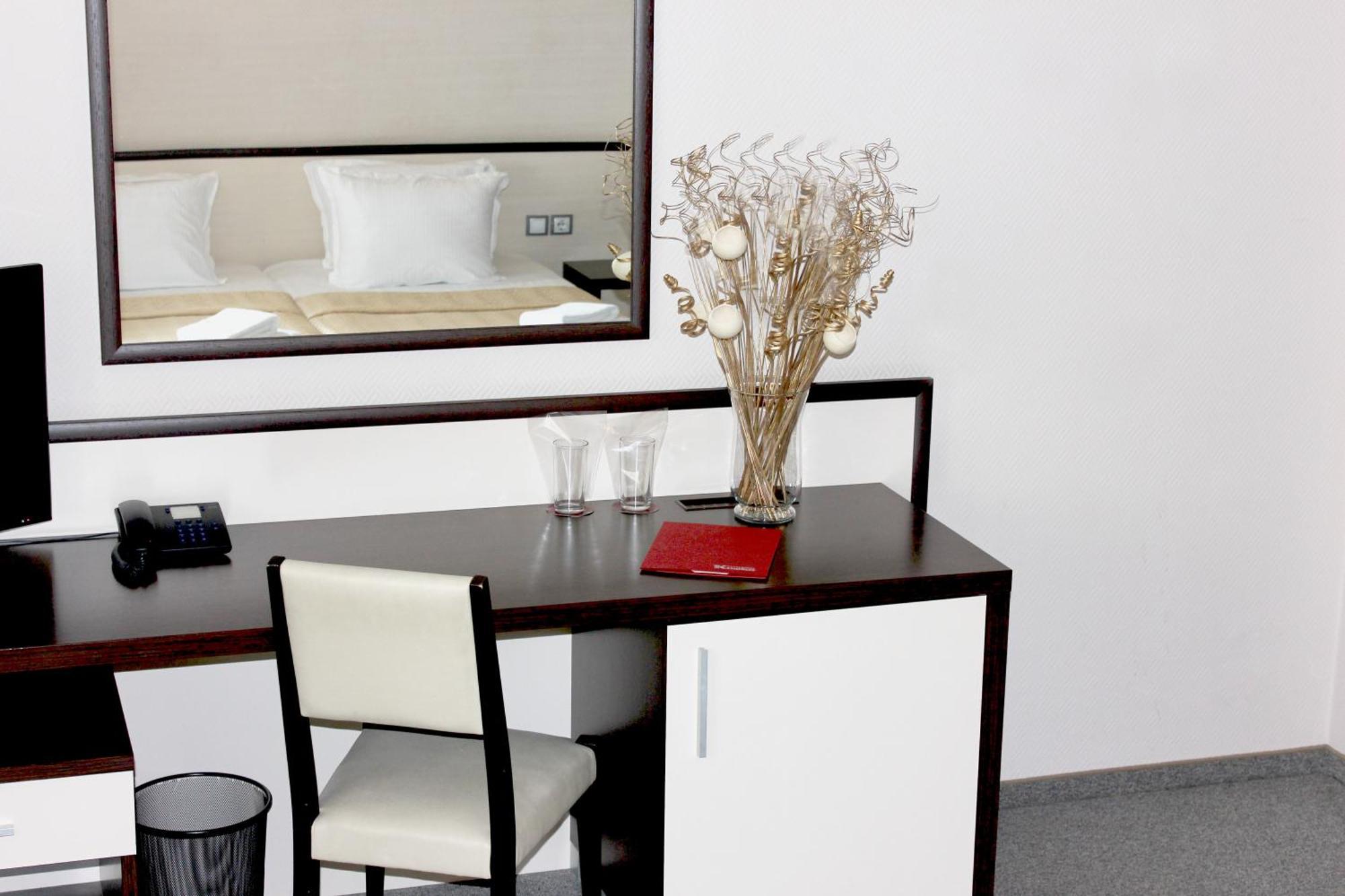 Kendros Hotel Plovdiv Room photo