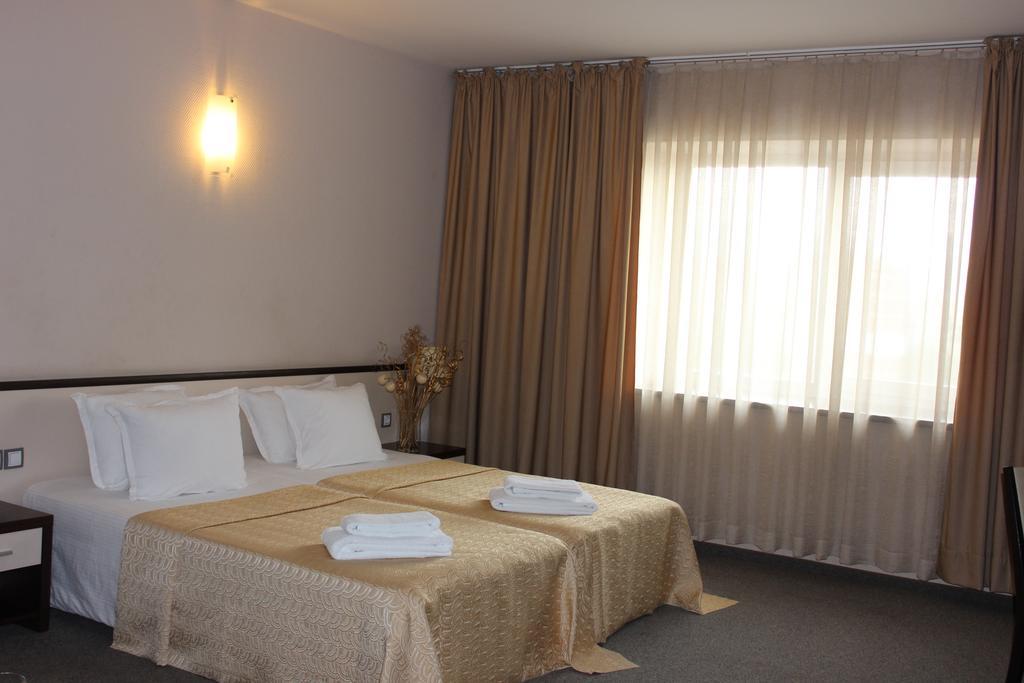 Kendros Hotel Plovdiv Room photo